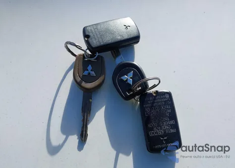 2004 Mitsubishi Galant Es Medium/Ls Medium из США, поврежденный, VIN 4A3AB36FX4E096074